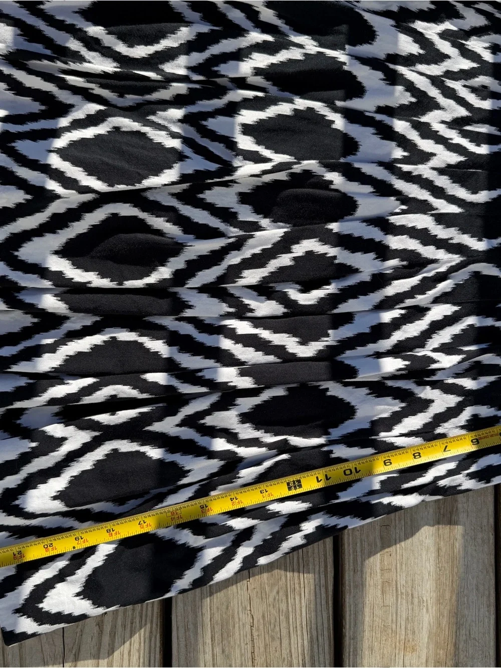 Talbots Black White Ikat‎ Print Pleated A-Line Skirt Size 2